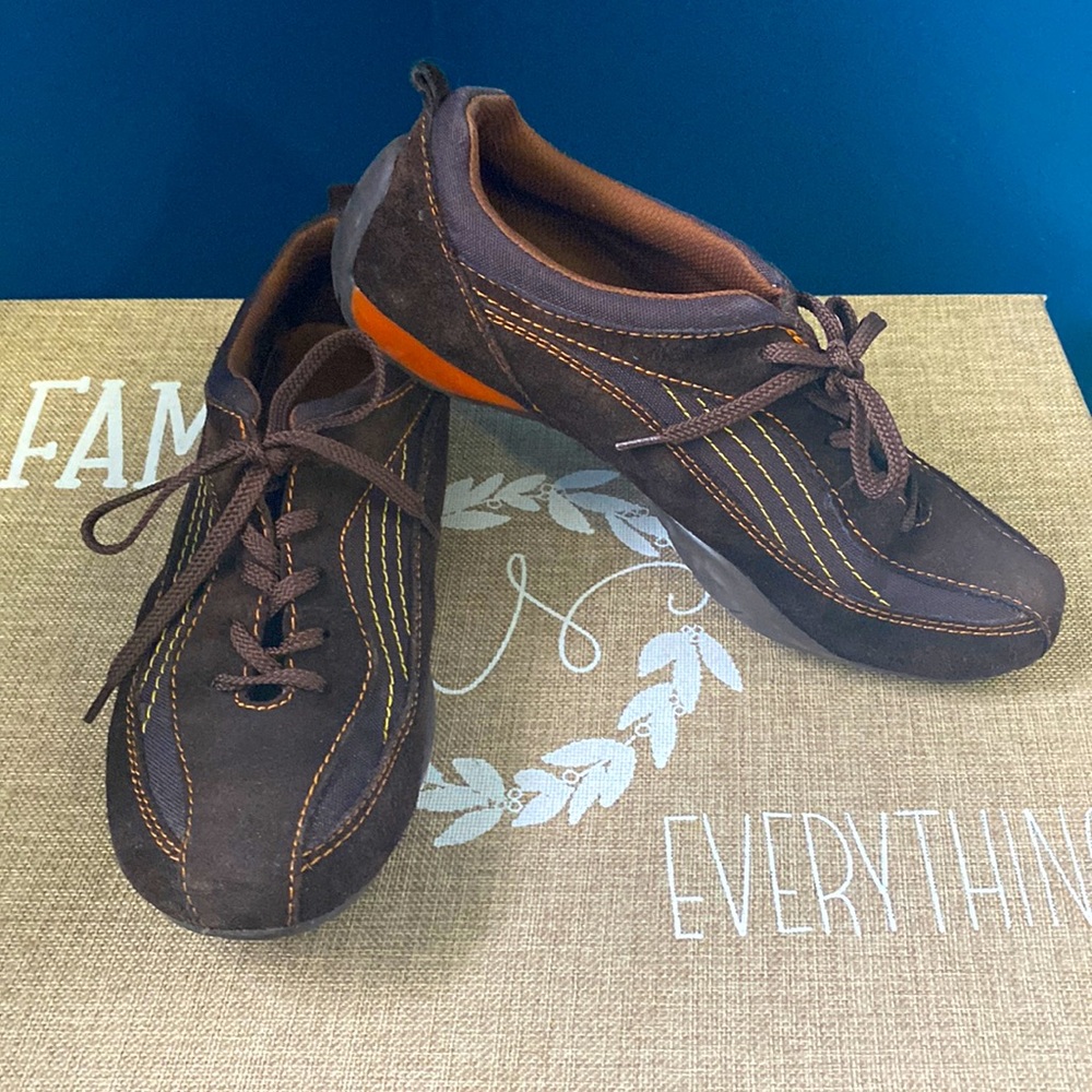 Women’s Navid O Nadia Sneakers